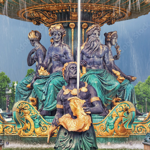 Fountain at Place de la Concorde.