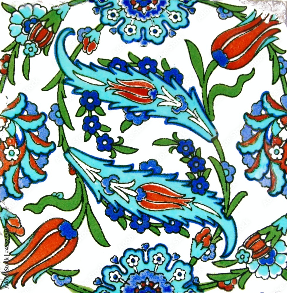 Obraz premium Floral pattern on old Turkish tiles