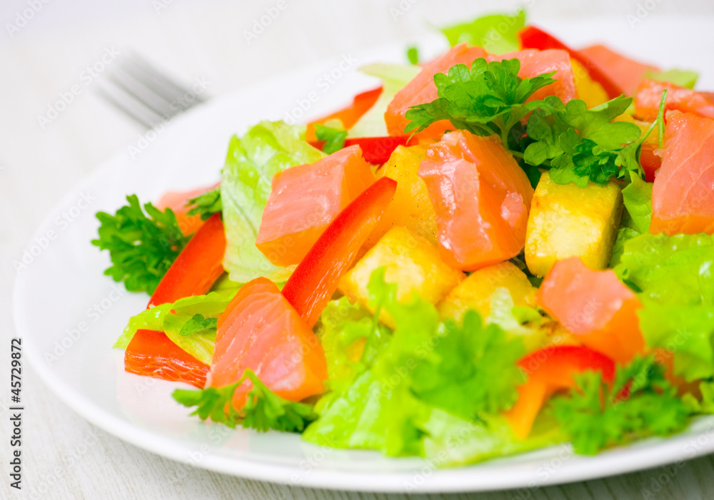 Potato salad with smoked salmon