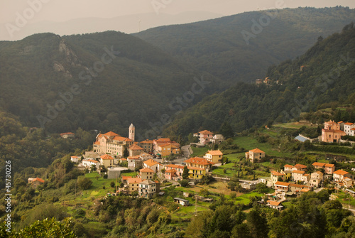 villaggio ligure di montagna