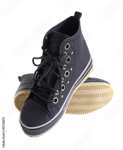 chaussures neuves baskets noir de sport