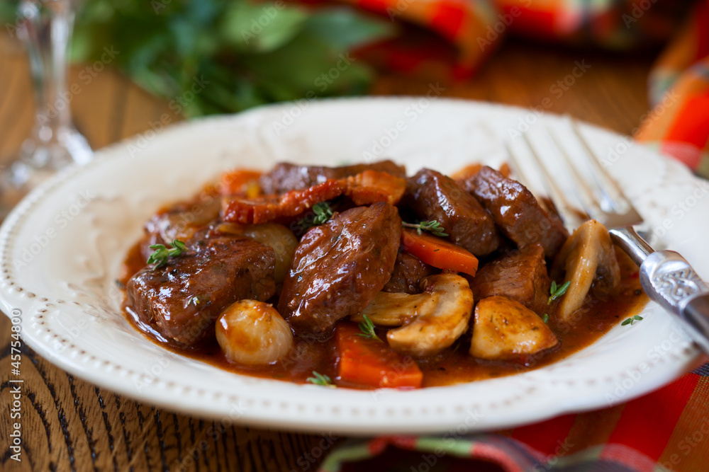 Boeuf Bourguignon with carrots,onions and mushrooms Boeuf Bourguignon with carrots,onions and mushrooms