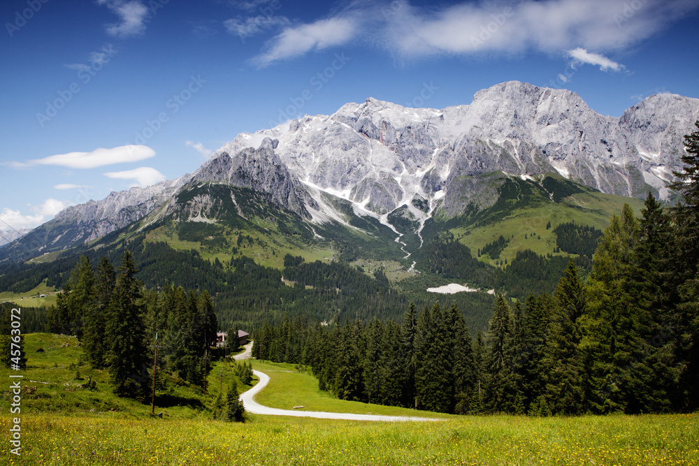 Fototapeta premium Hochkönig Bergmassiv bei Mühlbach