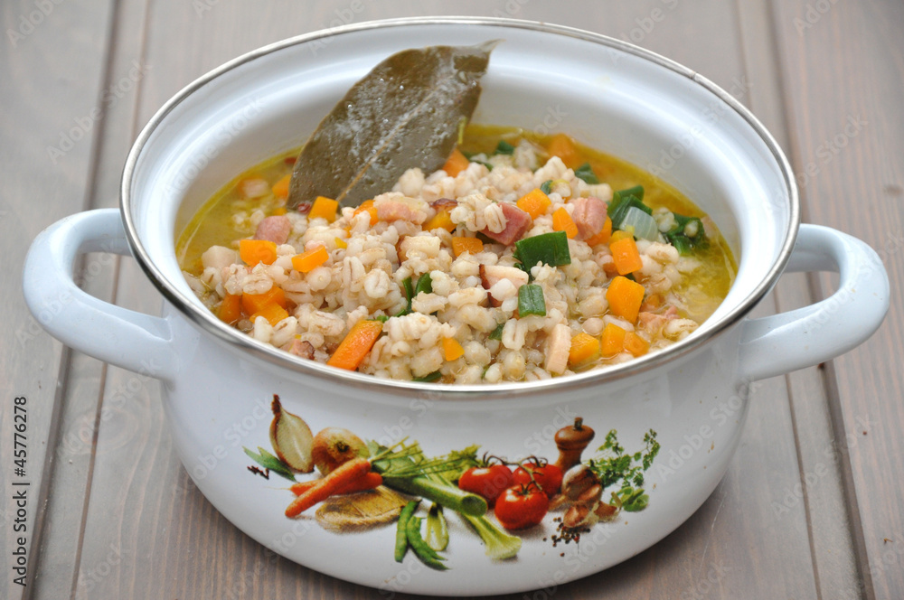 Graupensuppe Graupensuppe