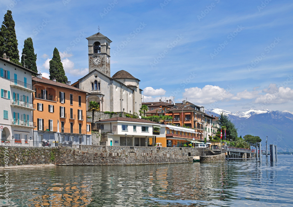 der beliebte Urlaubsort Brissago am Lago Maggiore