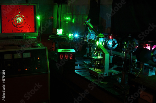 Movement of microparticles by laser in dark lab with timer