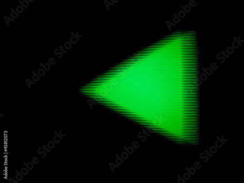 grün leuchtender pfeil auf schwarzem hintergrund