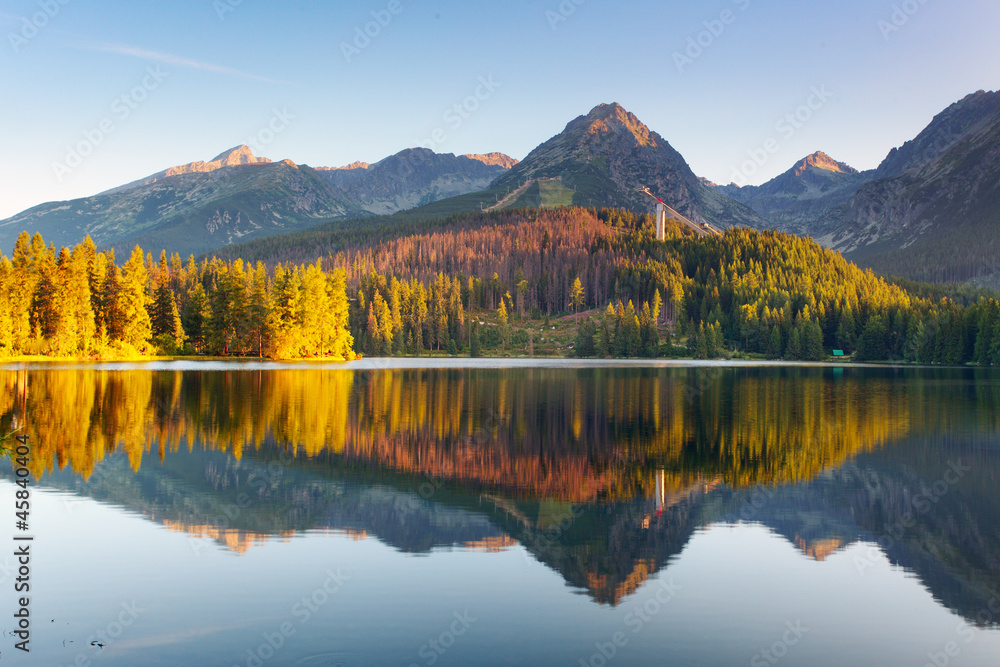 Fototapeta premium Slovakia Mountain Lake in Tatra - Strbske Pleso