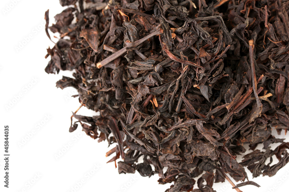 Obraz premium aromatic black dry tea, isolated on white