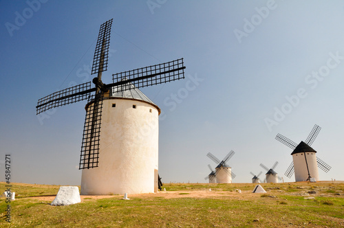 Molinos de viento en Campo de Criptana (España)