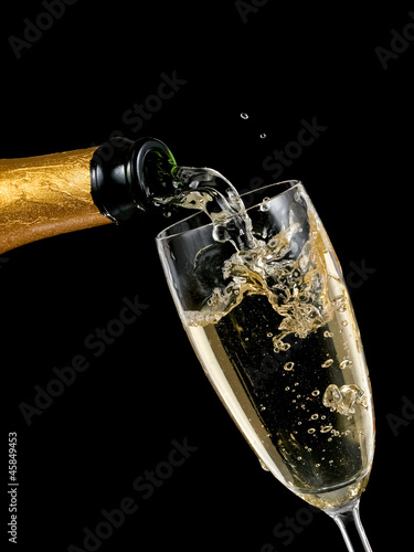 Champagne pouring