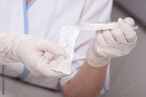 Unpacking syringe