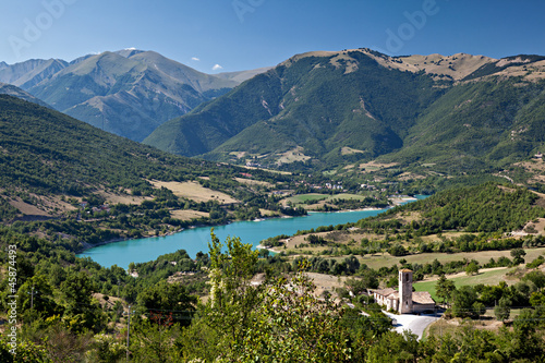 Parco Nazionale dei Monti Sibillini, il lago di Fiastra photo