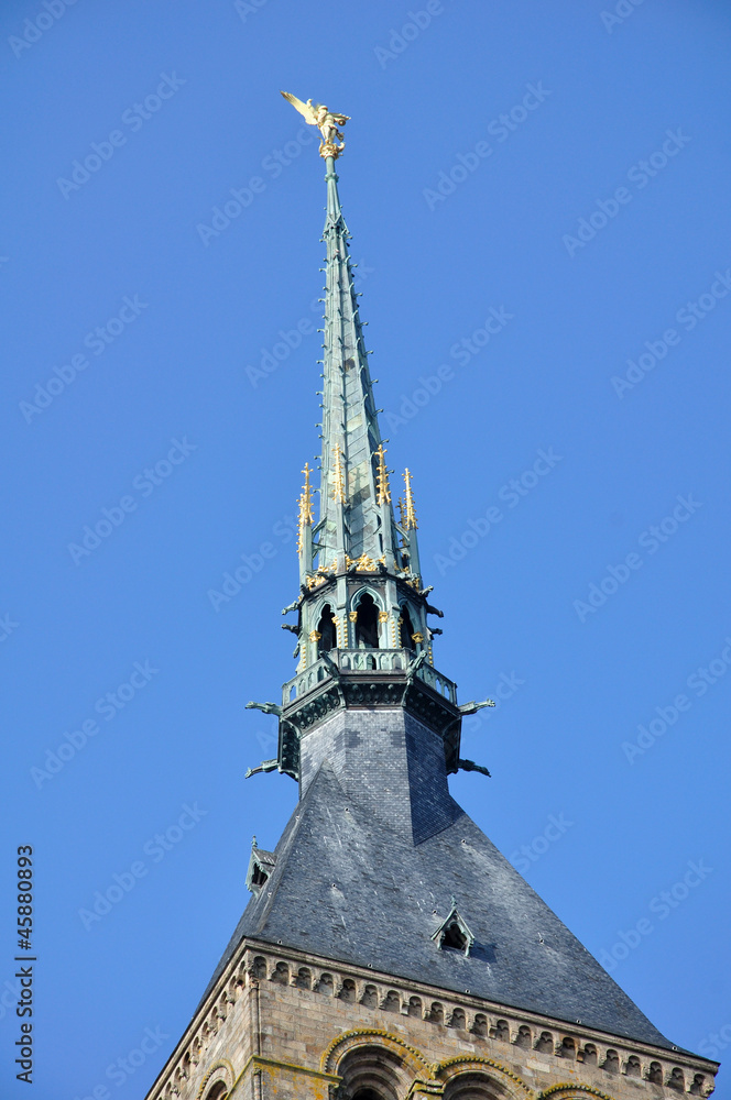 Fototapeta premium le clocher du mont saint michel