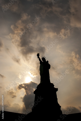 Miss Liberty © StuckPixel