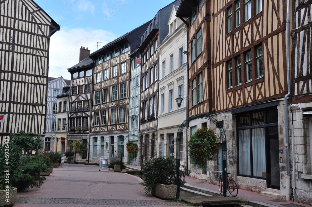 Rue Eau de Robec à Rouen (Seine-Maritime)
