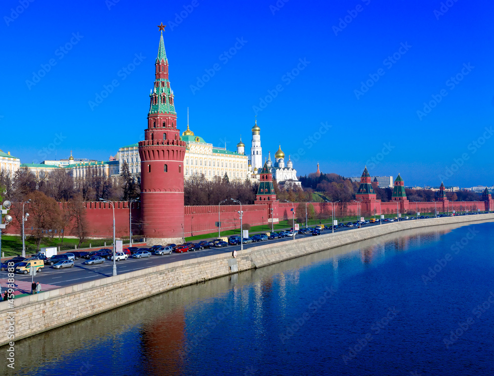 Moscow Kremlin and Moskva River, Russia Moscow Kremlin and Moskva River, Russia