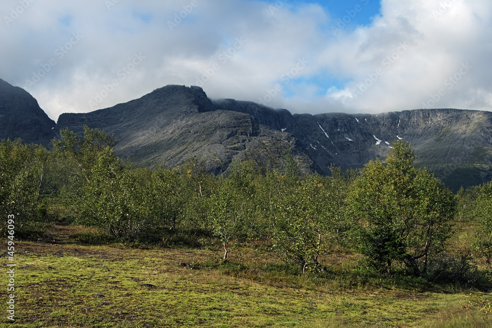 Mounts Vudyavrchorr and Takhtarvumchorr in Khibiny Mountains Mounts Vudyavrchorr and Takhtarvumchorr in Khibiny Mountains
