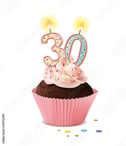 Cupcake mit Kerze und die Zahl 30
