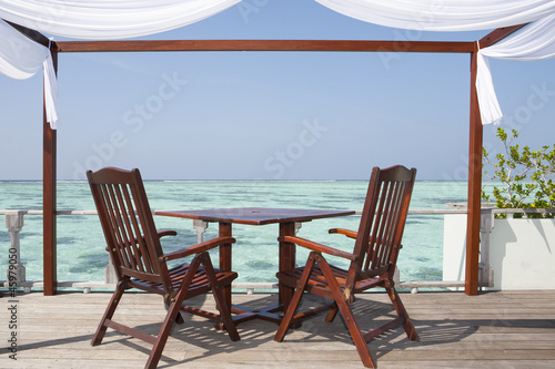 Fototapeta Naklejka Na Ścianę i Meble -  dining with ocean view