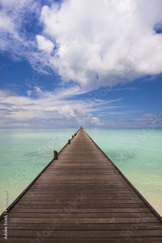 jetty to the horizon © picture.jacker