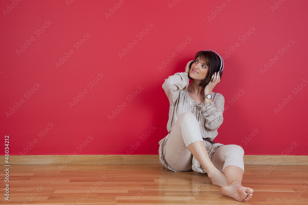 Enjoy music at home Enjoy music at home