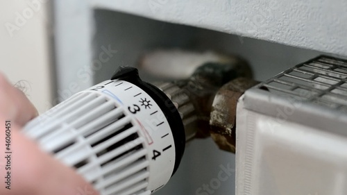 Energie sparen: Heizköperventil herunter drehen