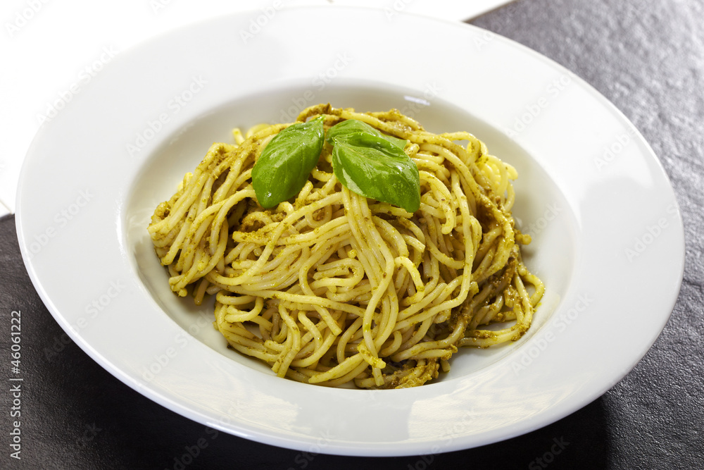 Pasta spaghetti pesto with basil