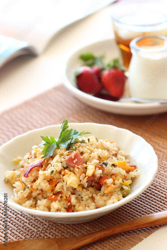 Healthy fried rice with vegetables and bacon Healthy fried rice with vegetables and bacon