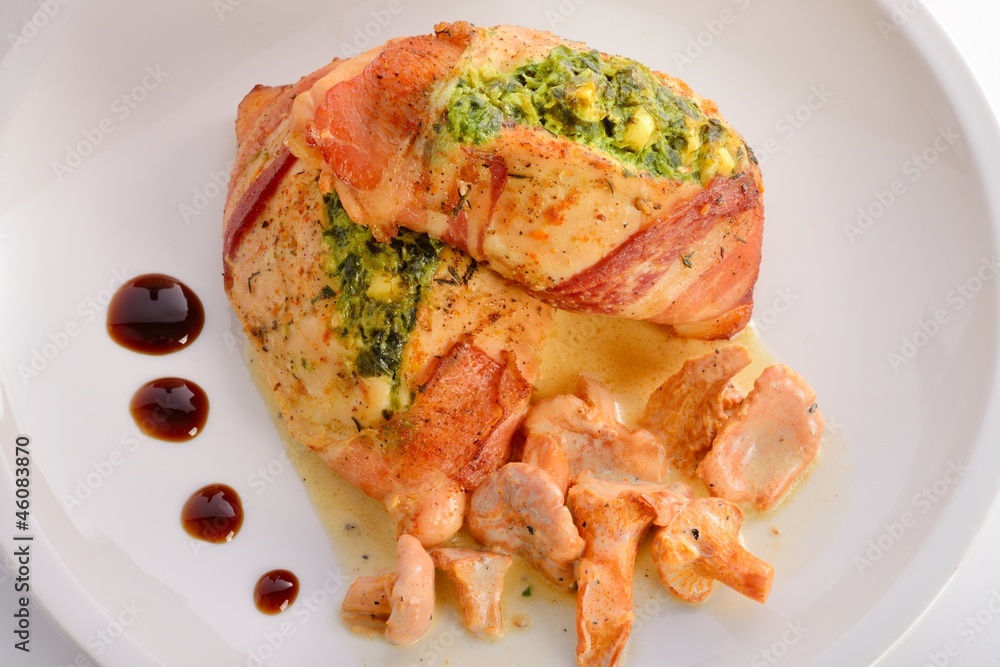 full chicken's breast with ham and spinach full chicken's breast with ham and spinach