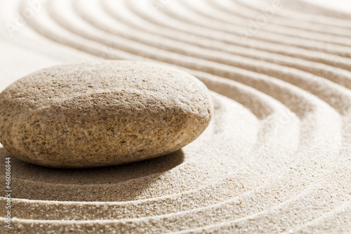 zen curves in sand