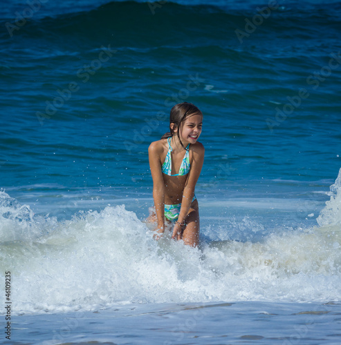 se baigner dans les vagues © Eléonore H