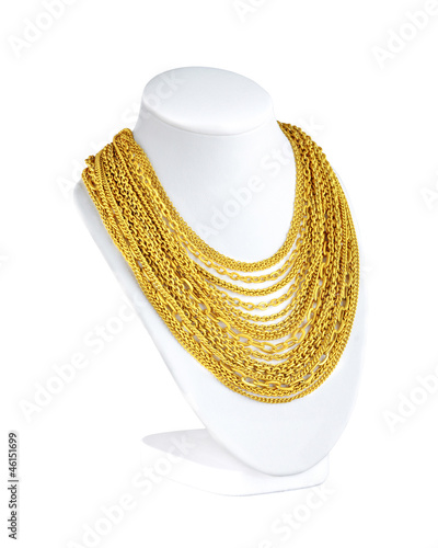 a lot of attractive gold necklaces for you to choose