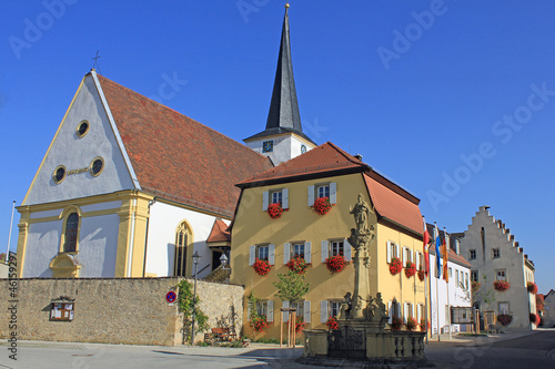 Rathaus Kirche Nordheim am Main  Franken  Bayern 