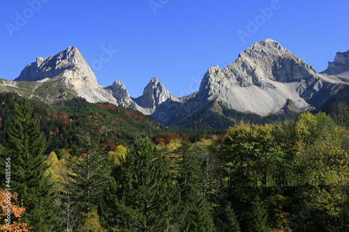 Aiguilles du Dévoluy, Lus la Croix Haute photo