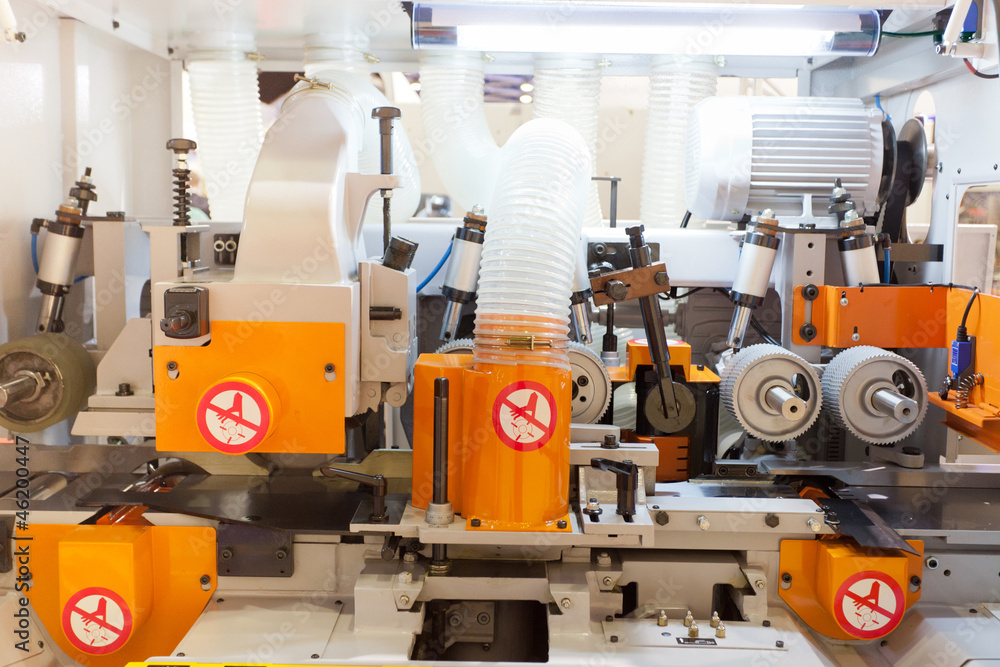 automatic gluing apparatus automatic gluing apparatus