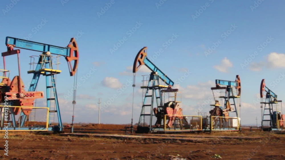 working oil pumps in a row working oil pumps in a row