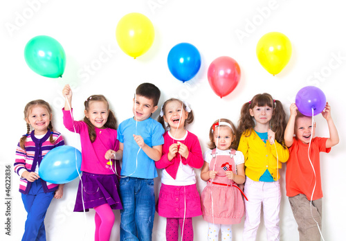 Obraz na płótnie happy children with balloons w salonie