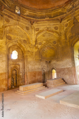 Dadi potis tomb in Lodi Garden in Delhi © travelview
