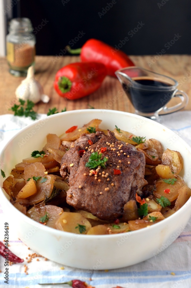 Meat baked with potatoes and soy sauce