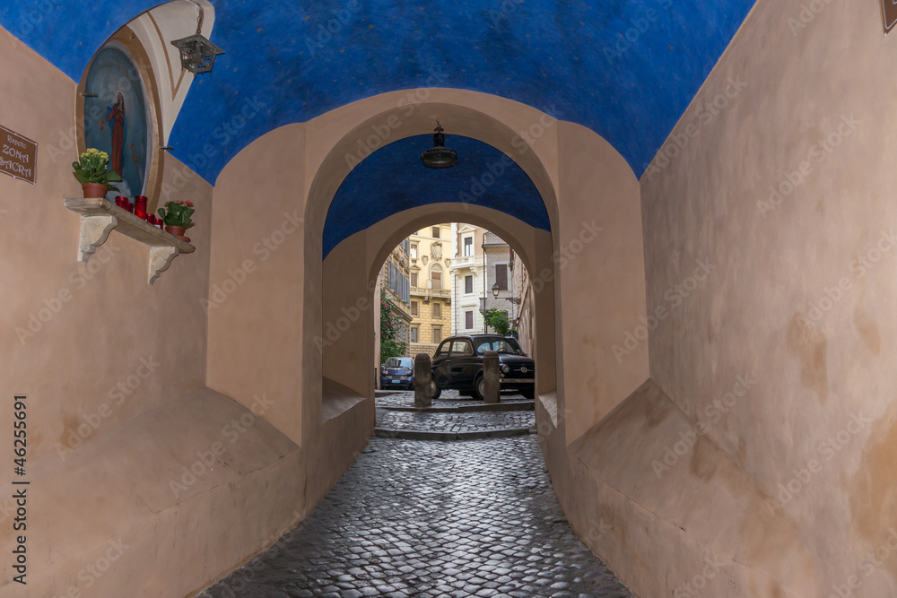 Roma, via dell'Arco dei Banchi