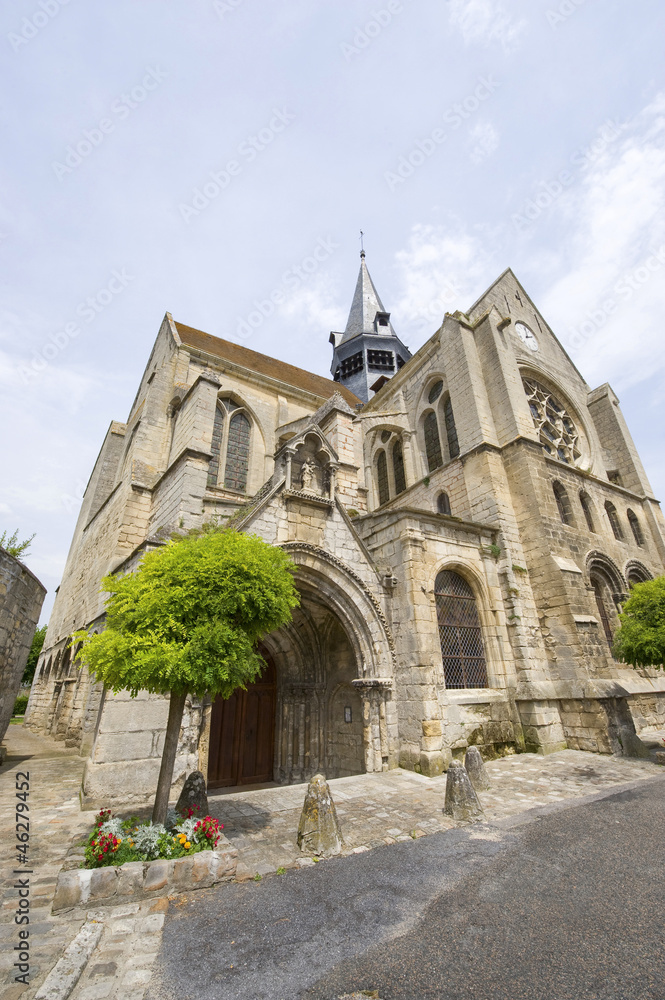 Mello (Picardie) - Church