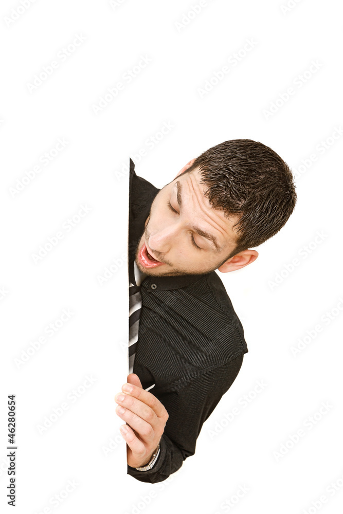 Erstaunter Mann mit Werbetafel in der Hand Erstaunter Mann mit Werbetafel in der Hand