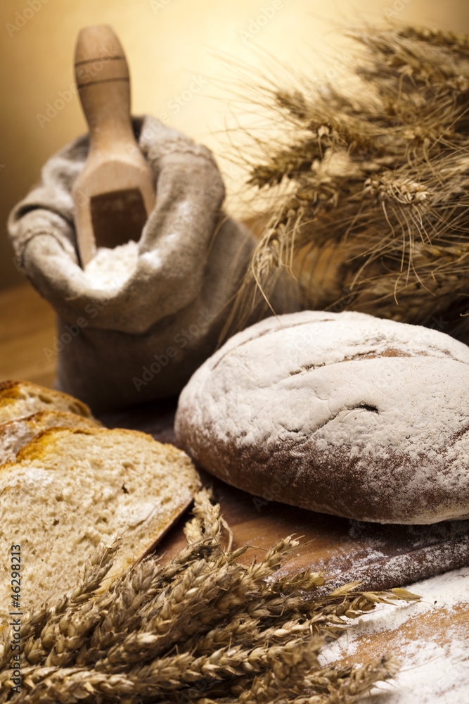 Flour and traditional bread Flour and traditional bread