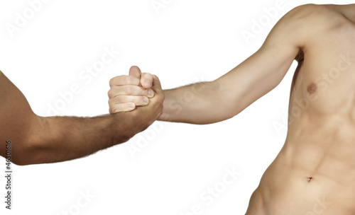 stretta di mano tra due uomini