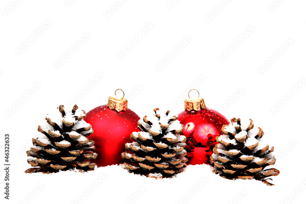 Weihnachtskugeln und Tannenzapfen Stock Photo Adobe Stock