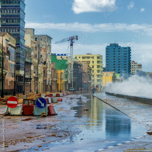 Photography Storm in Havana with waves crashing against the sea wall