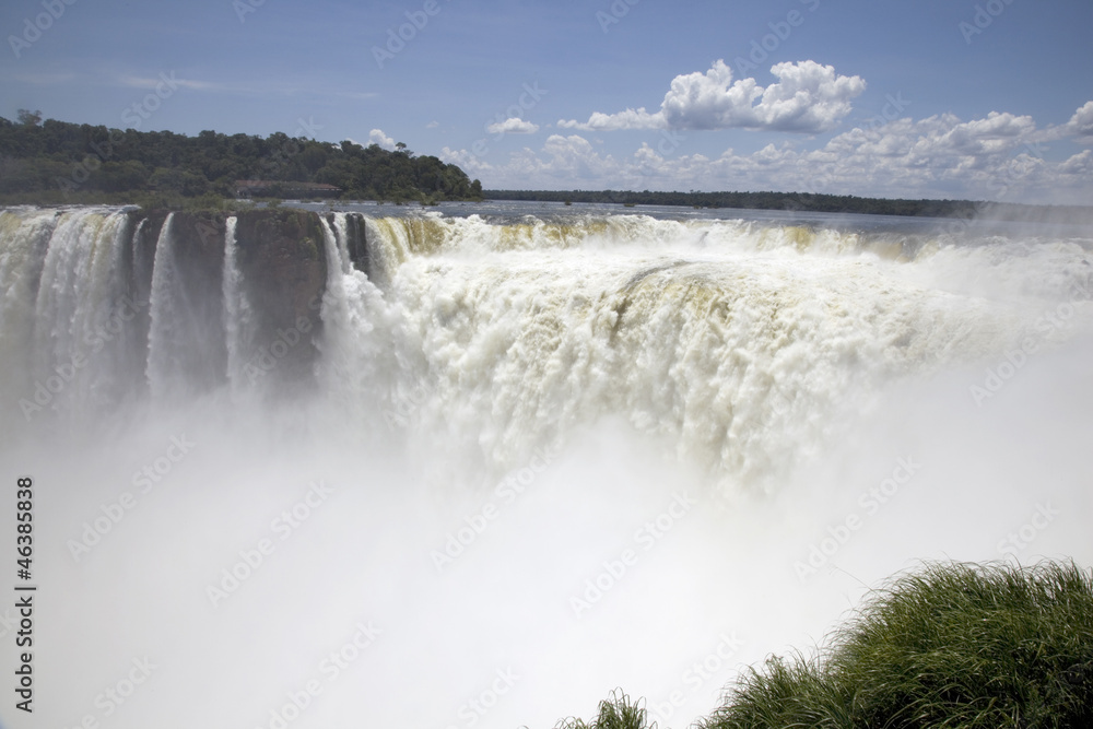 Devil's Throat, Iguazu falls, Argentina Devil's Throat, Iguazu falls, Argentina