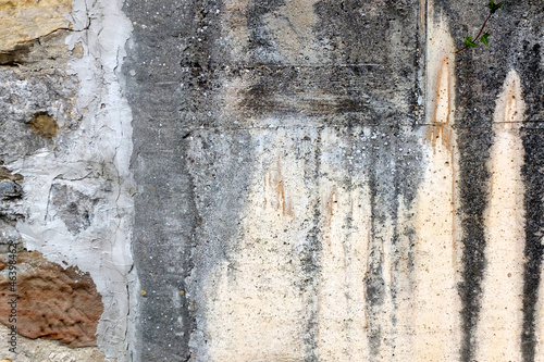 Feuchte Betonmauer