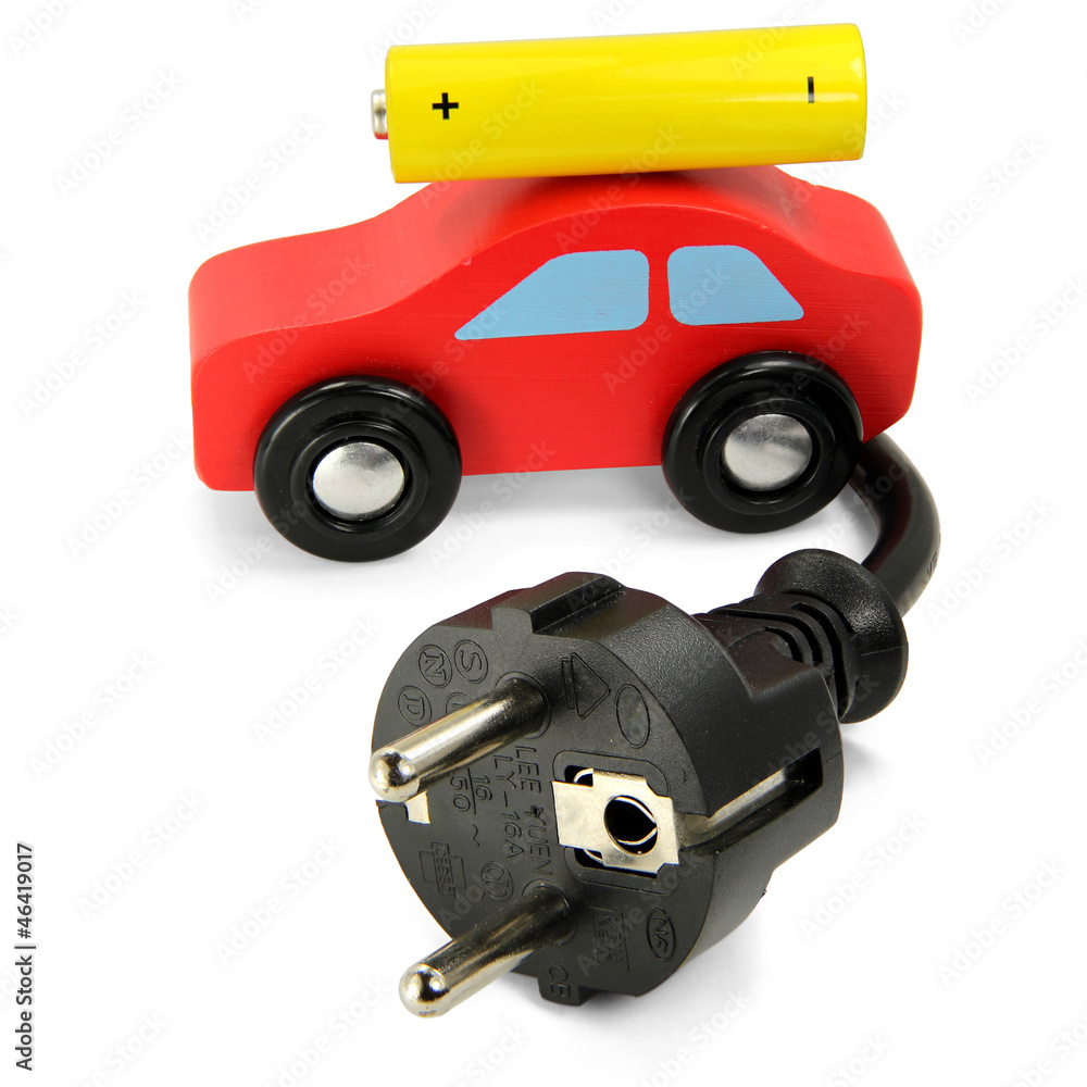 Rotes Holzauto mit Batterie und Stecker Rotes Holzauto mit Batterie und Stecker